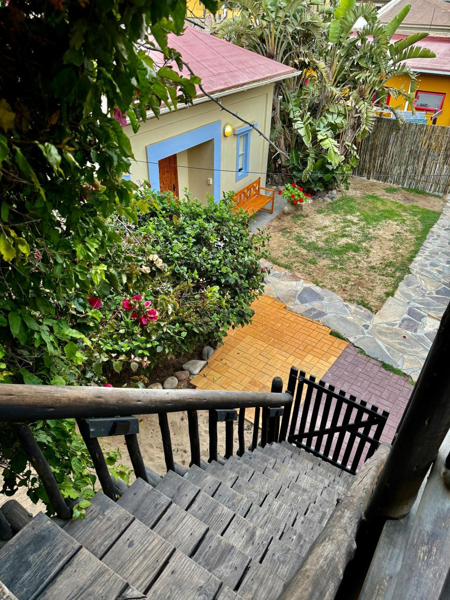 Japie'S Yard Wanderer'S Inn Суакопмунд Екстериор снимка